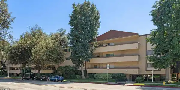 2386 E Del Mar Boulevard
