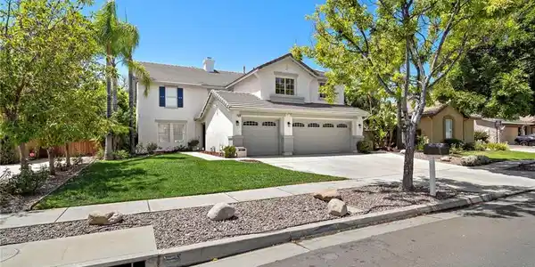 444 Appleby Street