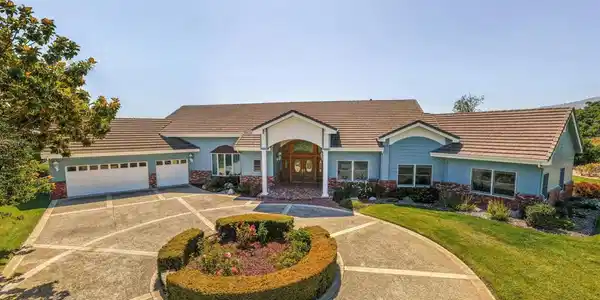 6150 Baja Vista Drive