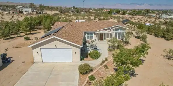 2005 S American Street