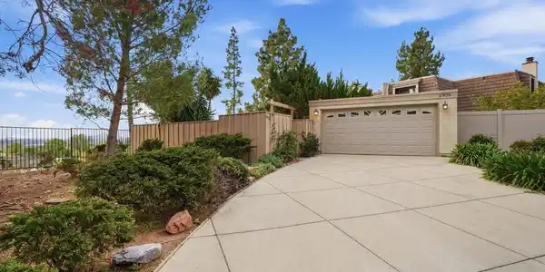 2909 Blue Spruce Circle