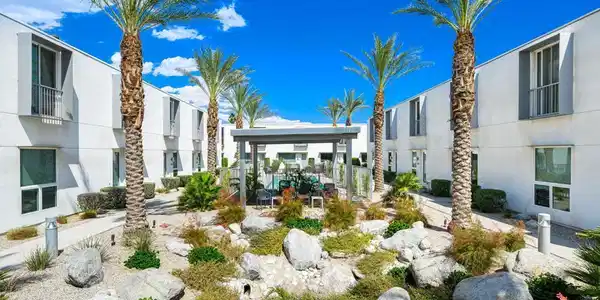 2150 N Zanjero Road