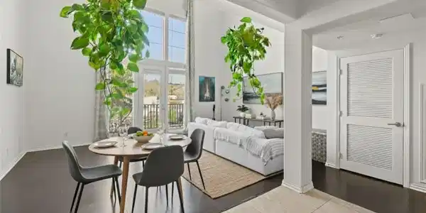 360 W Avenue 26