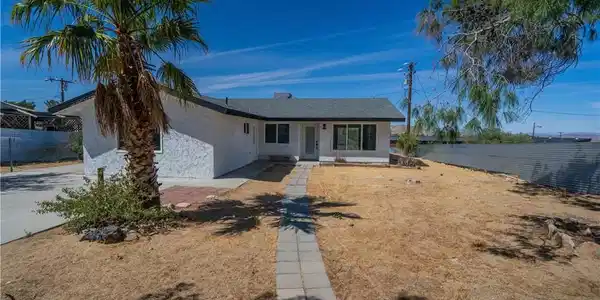 61638 La Jolla