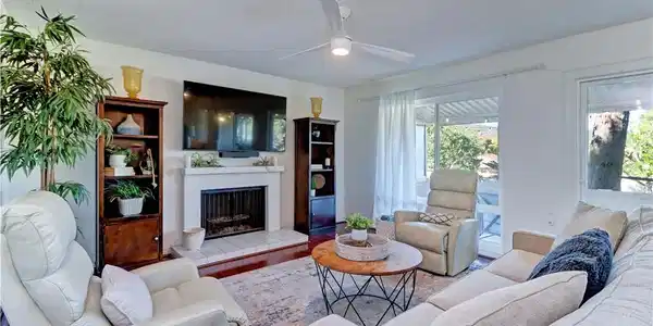 3435 Bahia Blanca W