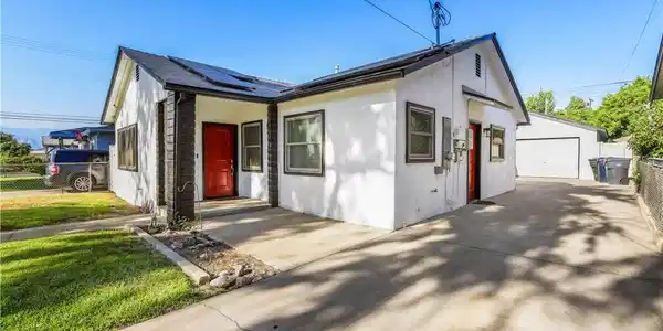 1024 Lawton