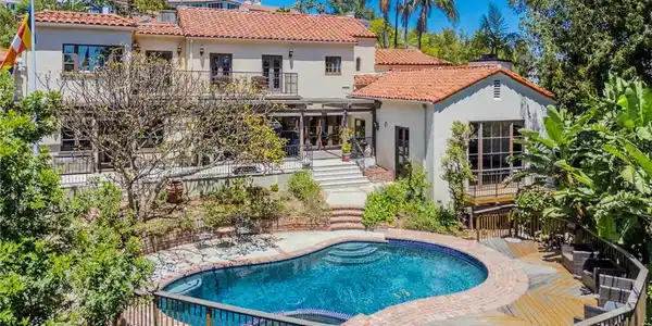 2349 N Catalina