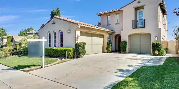 3940 Golden Terrace