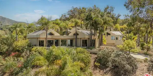 2891 Hidden Valley Lane