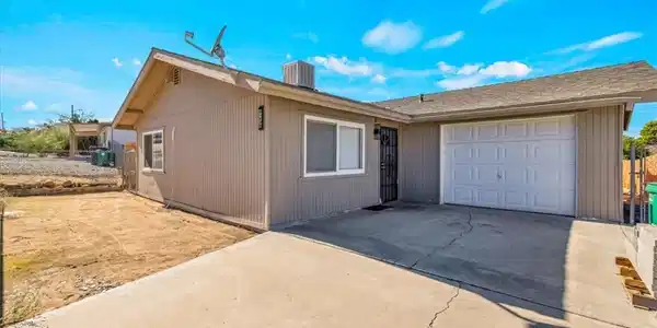 61830 Grand View Circle