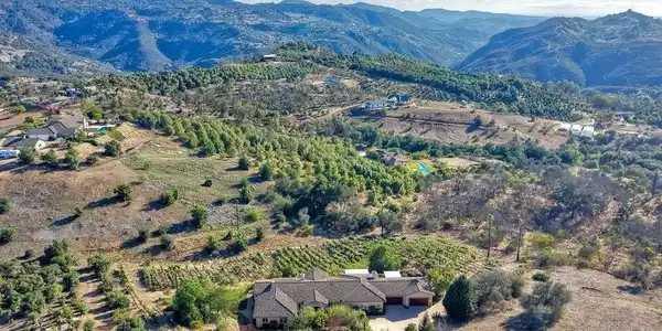 30388 Castlecrest