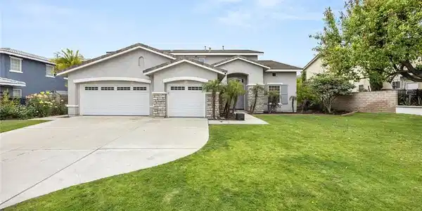3449 Christopher Lane