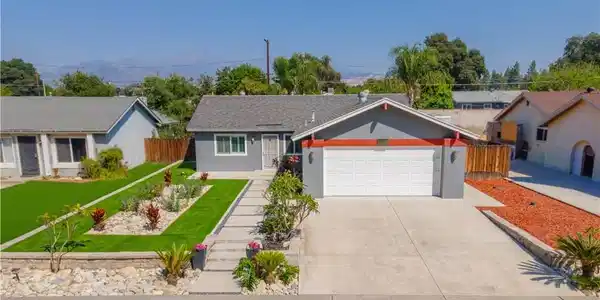 1322 Hunter Drive