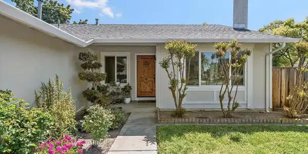 220 Pinot Court