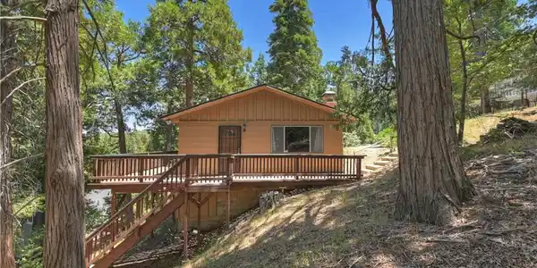 28976 Alder Terrace
