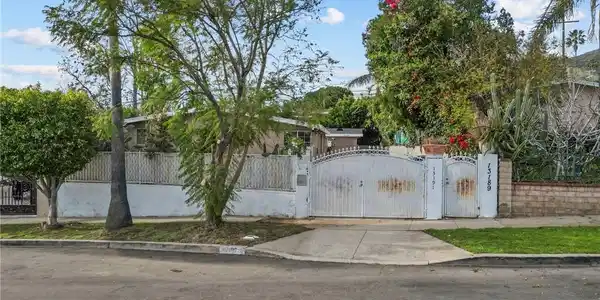 13191 13189 Herron Street