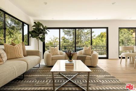 11587 Sunshine Terrace