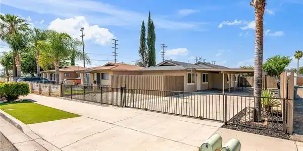470 W Kimball