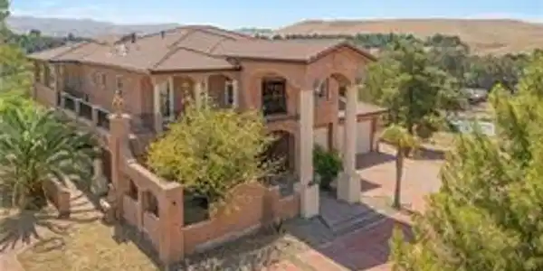 11110 Choctaw Drive