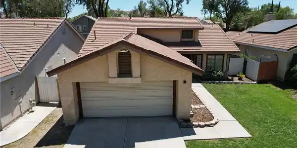 1369 Reservoir