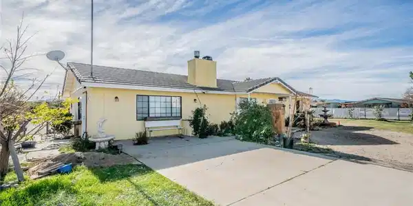 4637 Luna Road