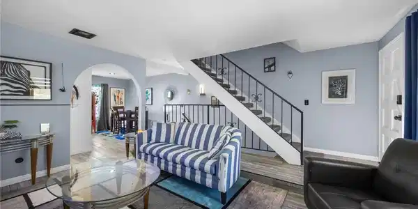 3999 E Santa Ana Canyon