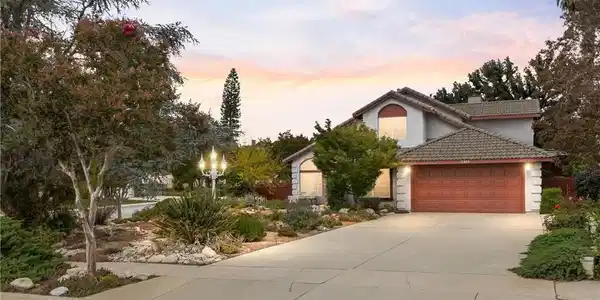 12823 Daisy Court