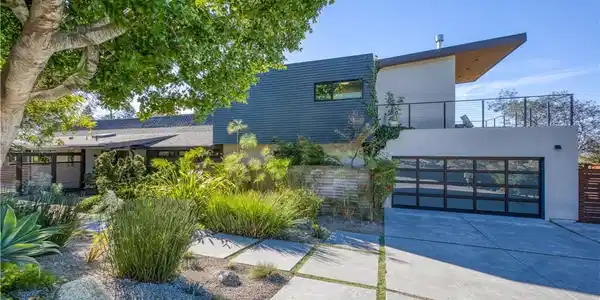 1652 Encino Court