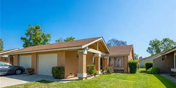 17306 Village 17