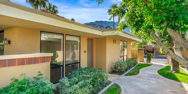 2501 N Indian Canyon Drive