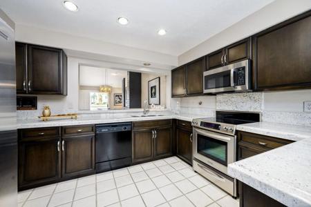 177 Desert Falls Circle
