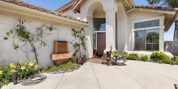 2099 White Birch Dr