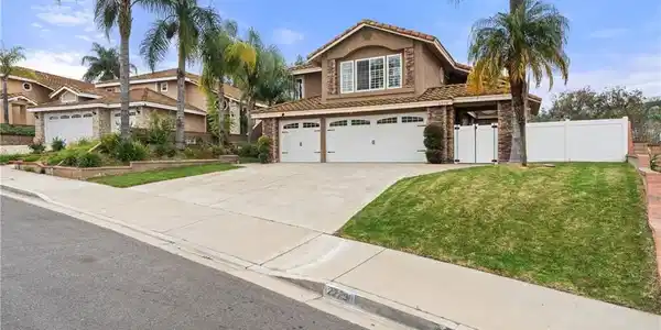 2279 Wandering Ridge