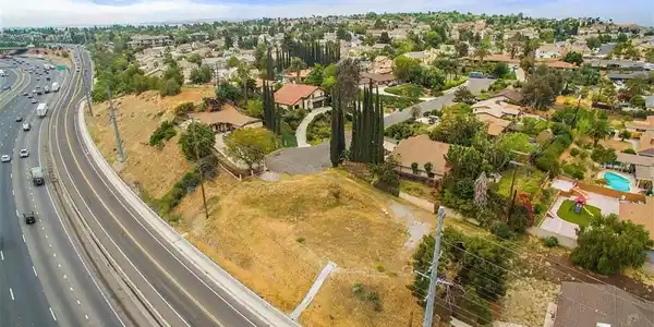 20517 Claremont