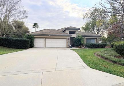 915 Cookie Ln