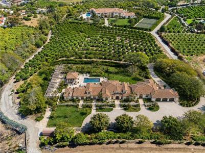 25 Encino