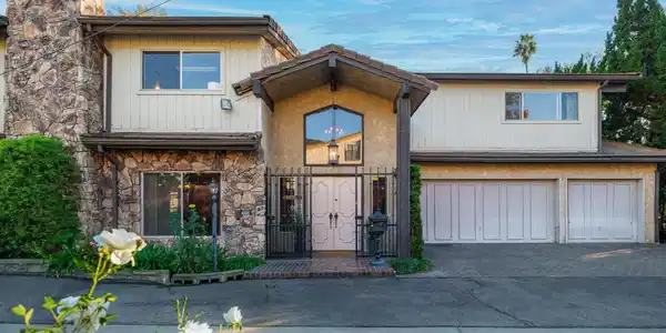 1400 Valley View Road