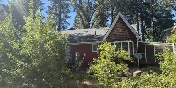 32132 West