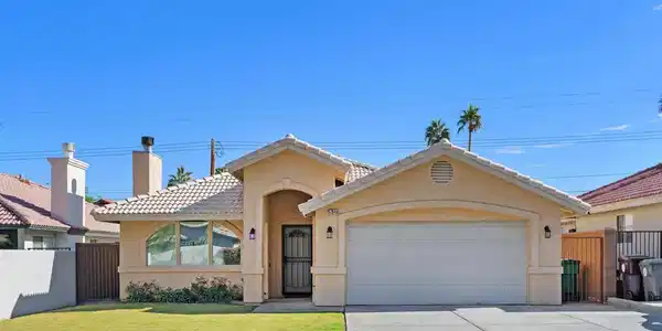 51840 Avenida Madero