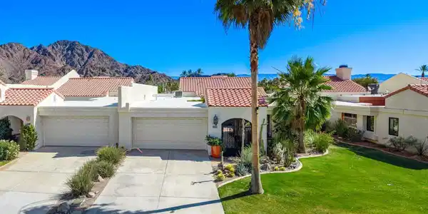 49520 Avenida Vista Bonita
