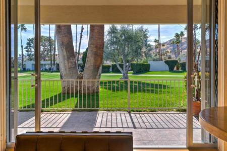 209 Desert Lakes Drive