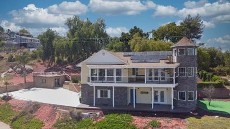 205 HIGHLINE TRAIL