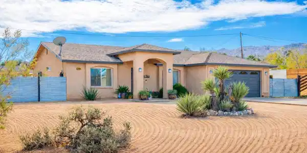 61869 Grand View Circle