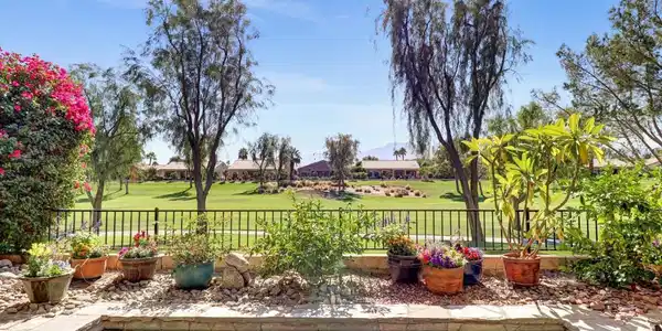 81157 Avenida Los Circos