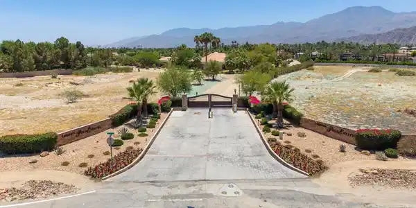 2 Vista Montana Road