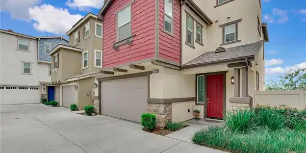 7340 Garnet Ridge