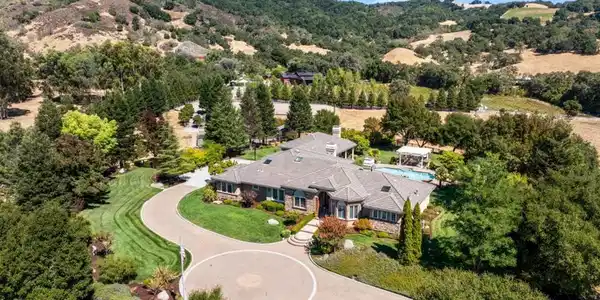 6585 Redwood Retreat Road