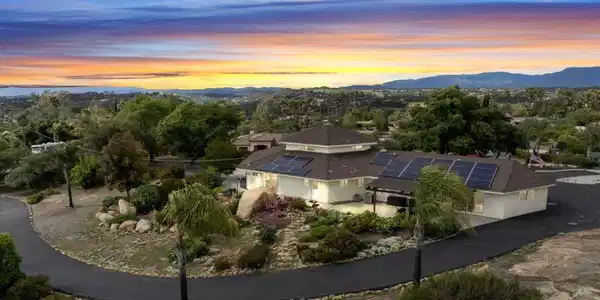 28149 Orange Terrace