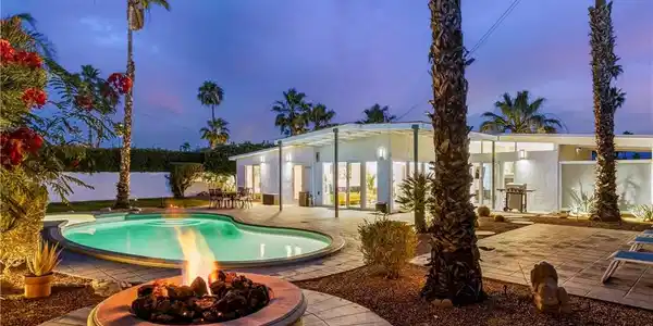 302 E Racquet Club Drive