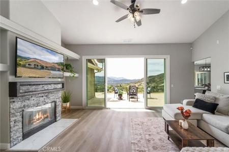 23164 Vista Ramona